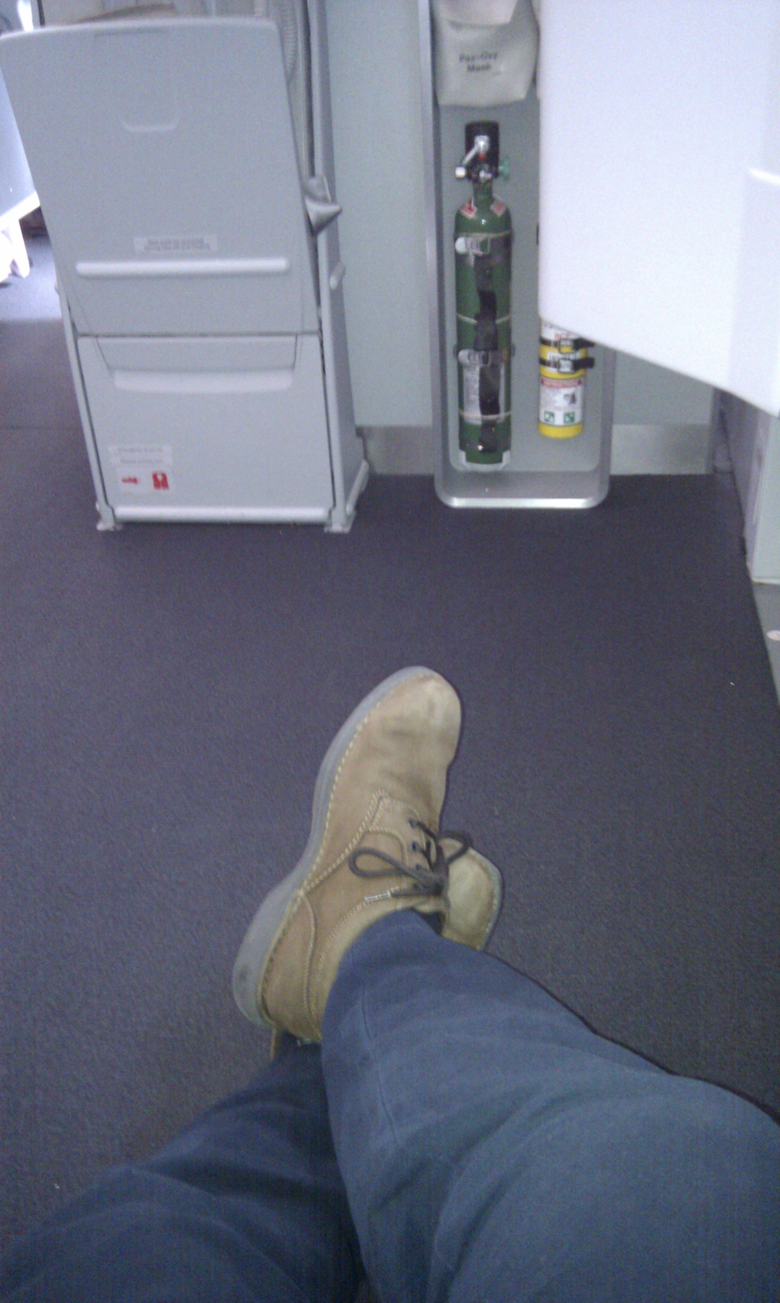 Qantas A380 38K leg room